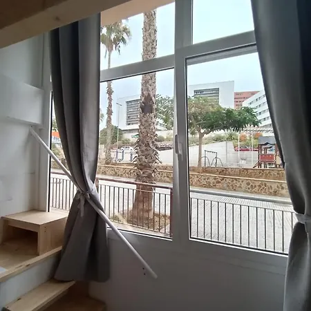 New & Modern Loft Apartment *